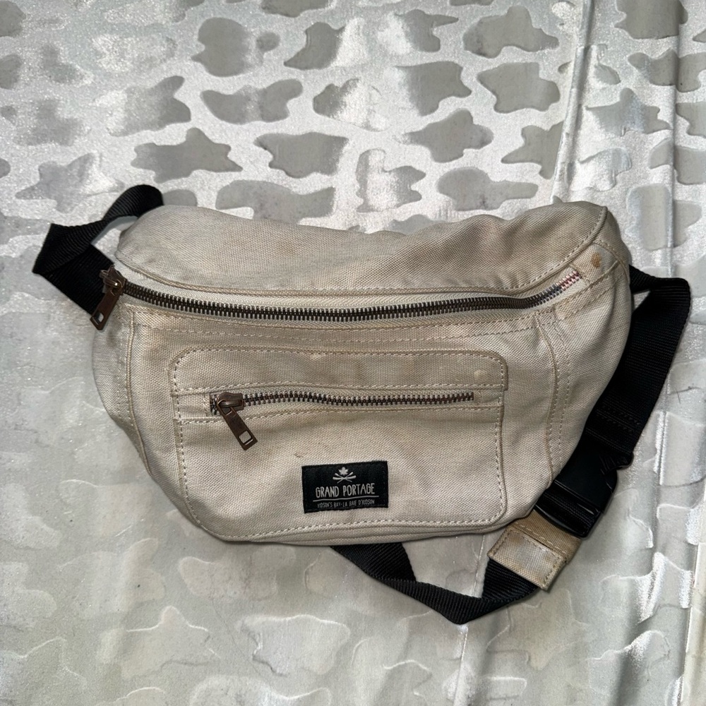 Vintage Cream Waist Bag